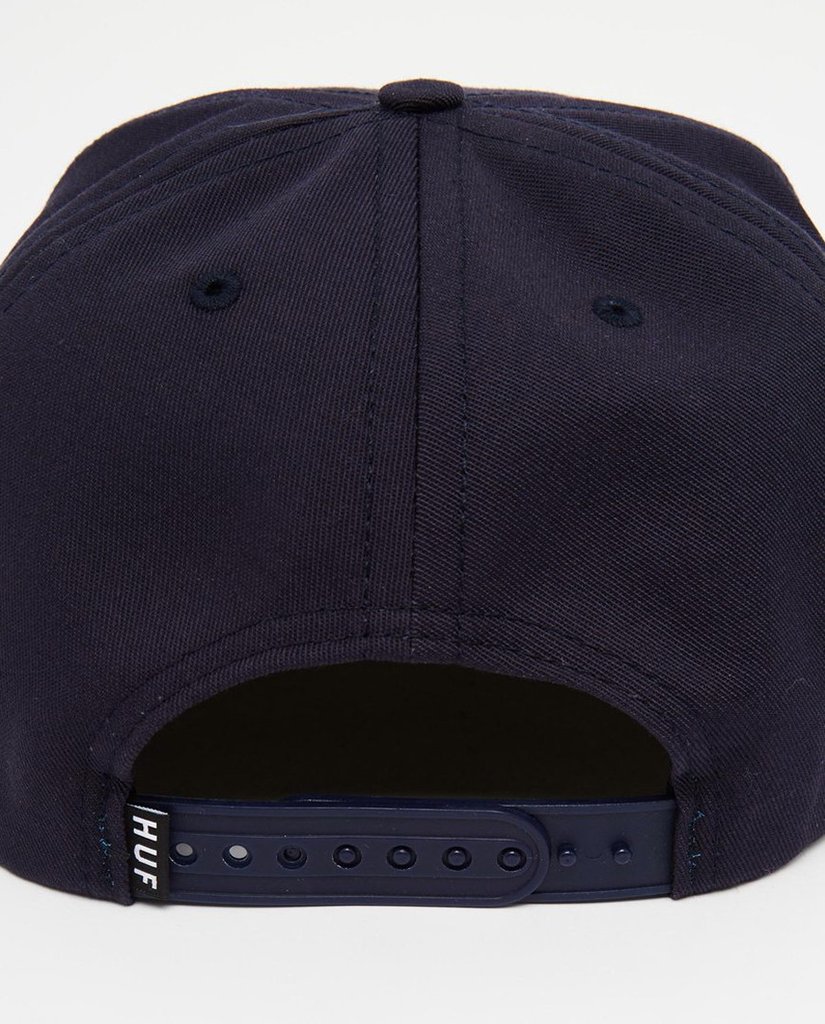 Huf_Triple_Triangle_Snapback_Cap_2_1024x1024